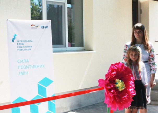 У Комиш-Зорі відкрито будинок з соціальними квартирами для ВПО